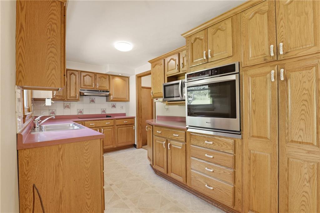 806 Briar Patch Road Somerset, PA 15501 - Photo 16 of 49
