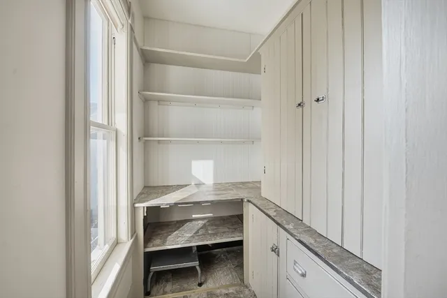 $1,550 | 658 Main Street, Unit 2, West Springfield, MA 01089