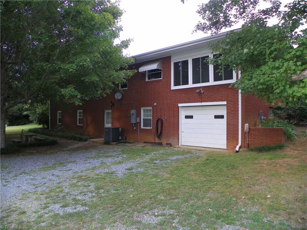 2779 Michael Road Lexington, NC 27295 - Photo 3 of 14 Rear view