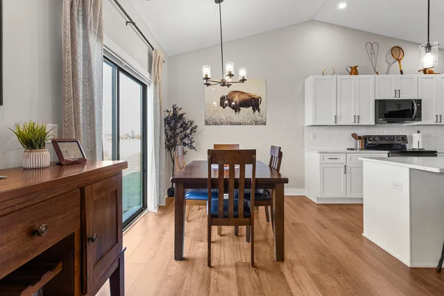 $389,900 | 3501 Melissa Lane, Urbana, IL 61802