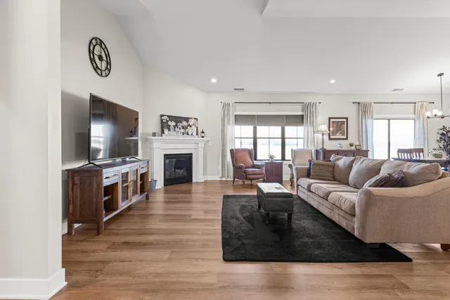 $389,900 | 3501 Melissa Lane, Urbana, IL 61802