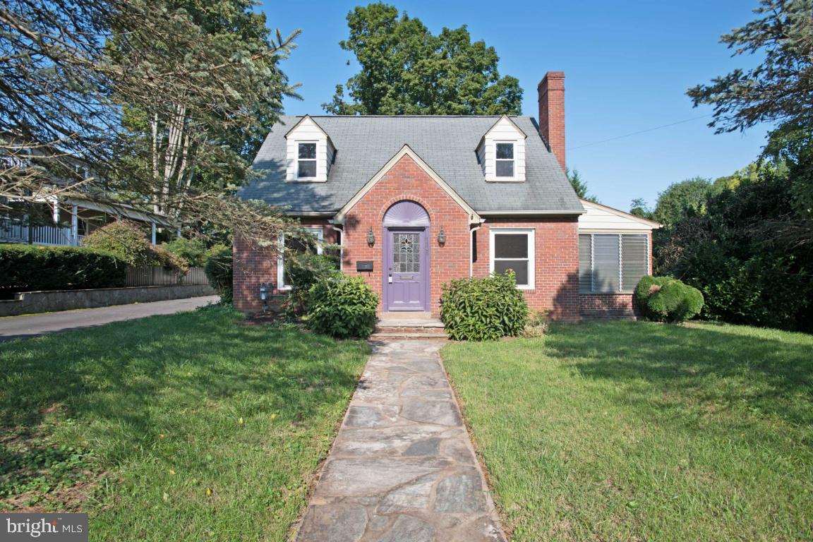 1136 South Blue Ridge Avenue Culpeper, VA 22701 - Photo 1 of 38 Front of home from street