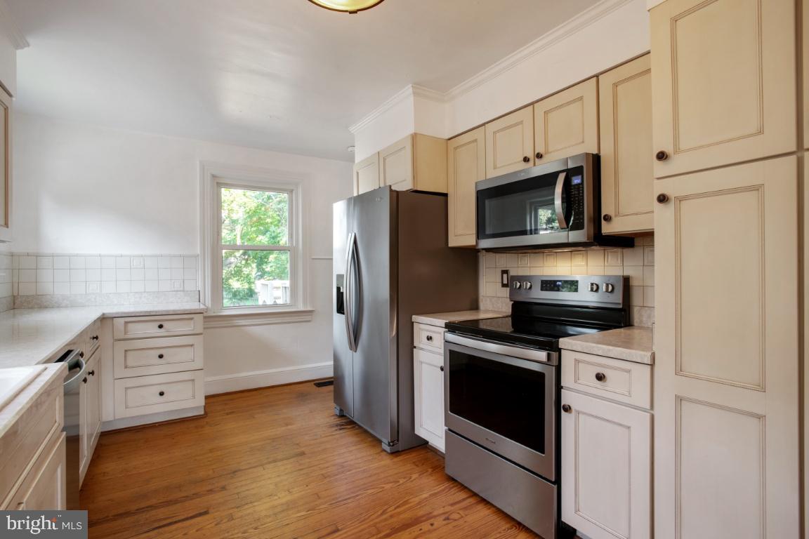 1136 South Blue Ridge Avenue Culpeper, VA 22701 - Photo 12 of 38 Kitchen