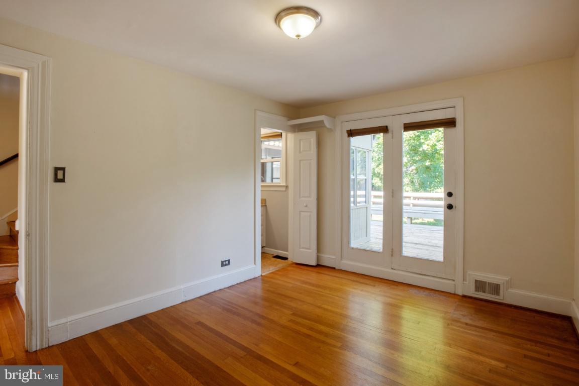 1136 South Blue Ridge Avenue Culpeper, VA 22701 - Photo 15 of 38 Masterbed room