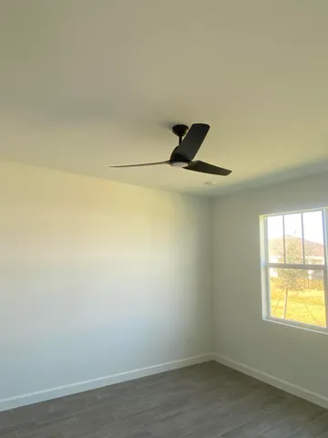 a view of empty room with window