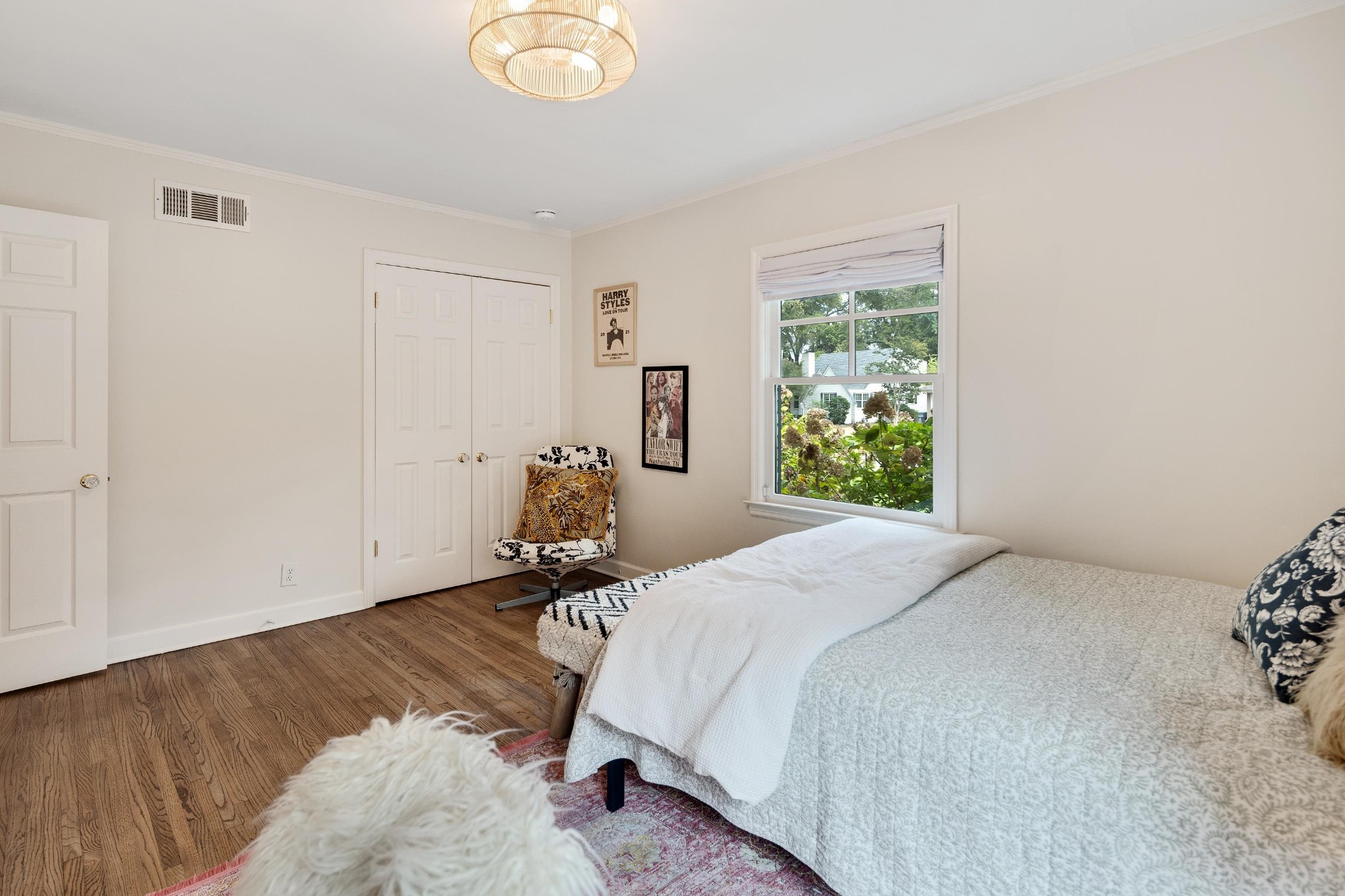 267 Barry Road Memphis, TN 38117 - Photo 25 of 40 a bedroom with a bed and a window