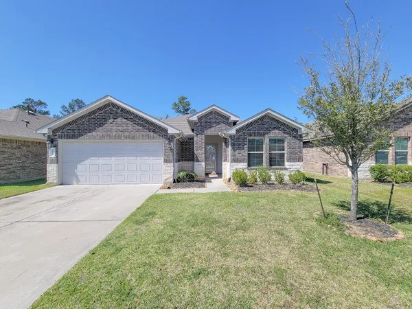 $2,150 | 2326 Strong Horse Drive, Conroe, TX 77301