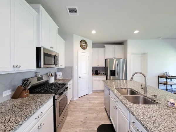 $2,150 | 2326 Strong Horse Drive, Conroe, TX 77301