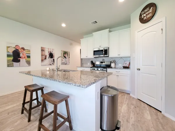 $2,150 | 2326 Strong Horse Drive, Conroe, TX 77301