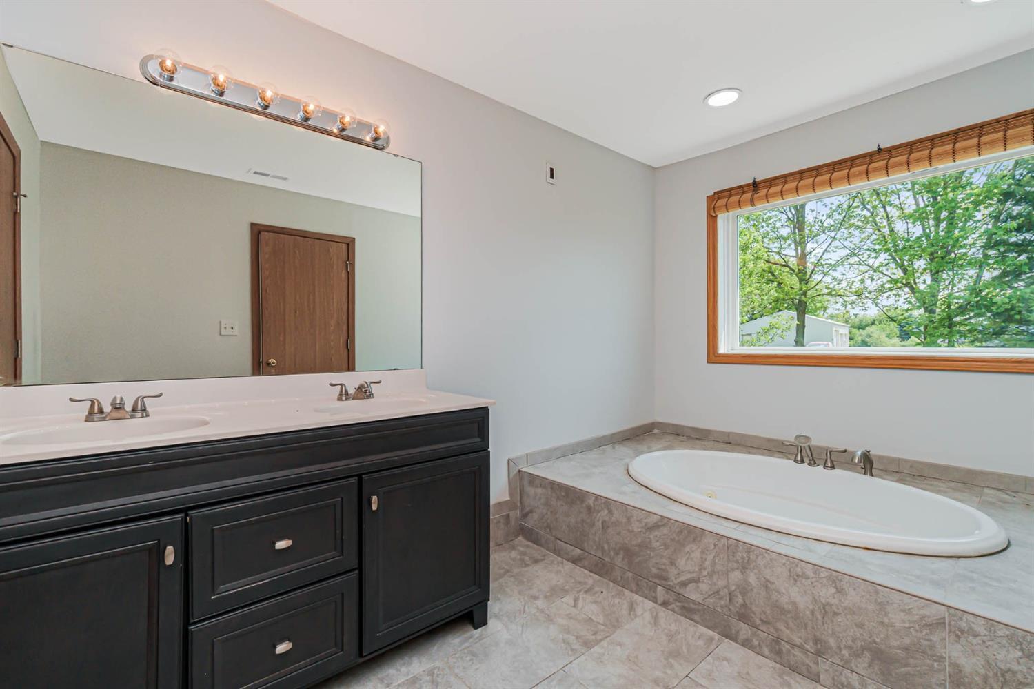 5533 Brant Road Morrow, OH 45152 - Photo 4 of 44 Gallery Image 4