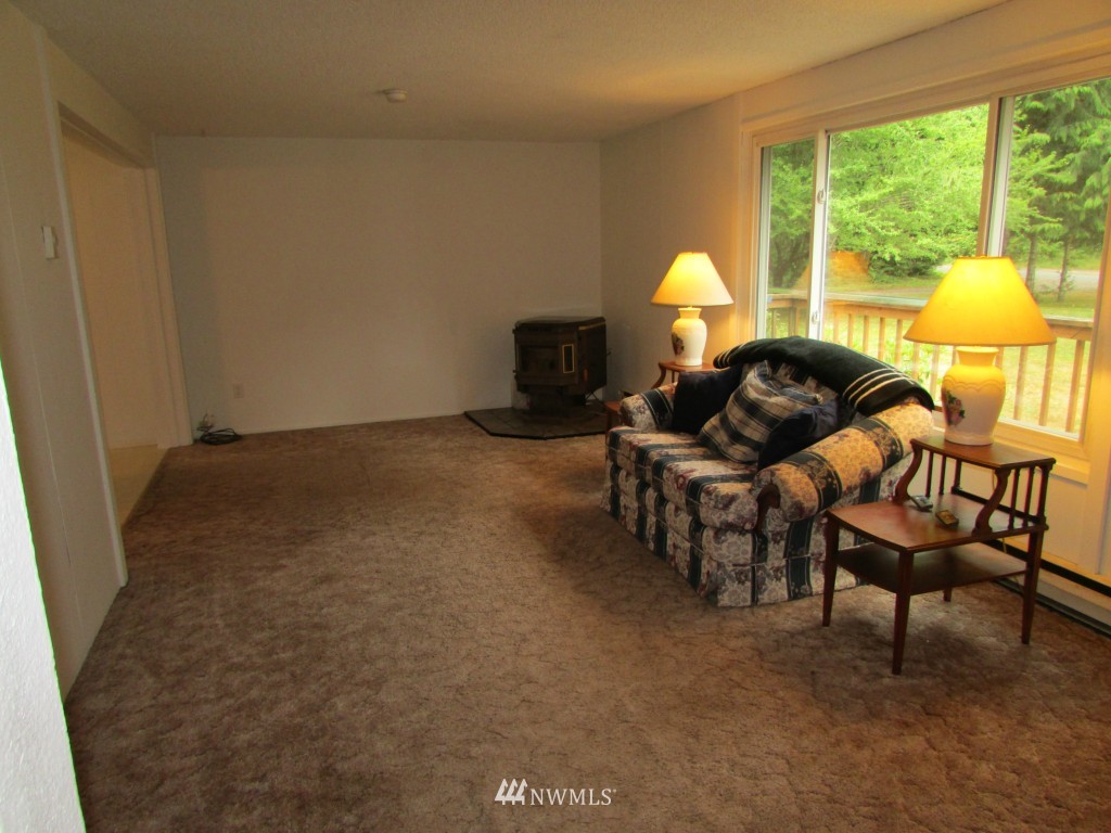 211 Herrick Road Port Angeles, WA 98363 - Photo 2 of 23 Gallery Image 2