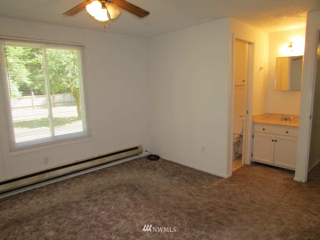 211 Herrick Road Port Angeles, WA 98363 - Photo 11 of 23 Gallery Image 11