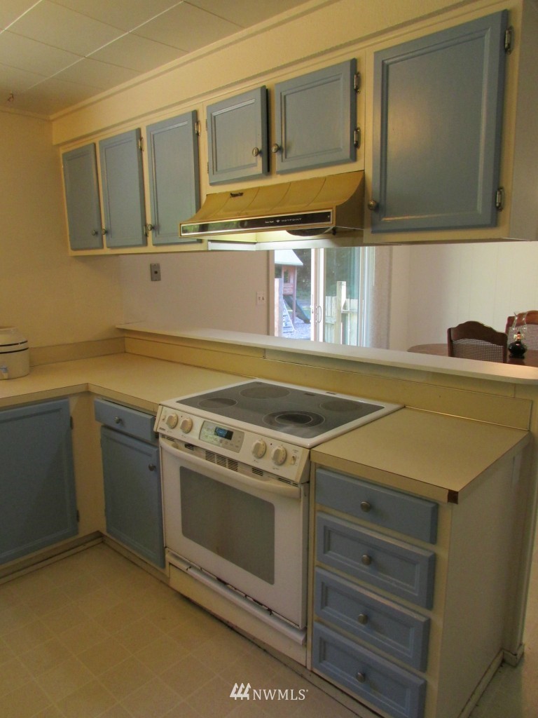 211 Herrick Road Port Angeles, WA 98363 - Photo 6 of 23 Gallery Image 6