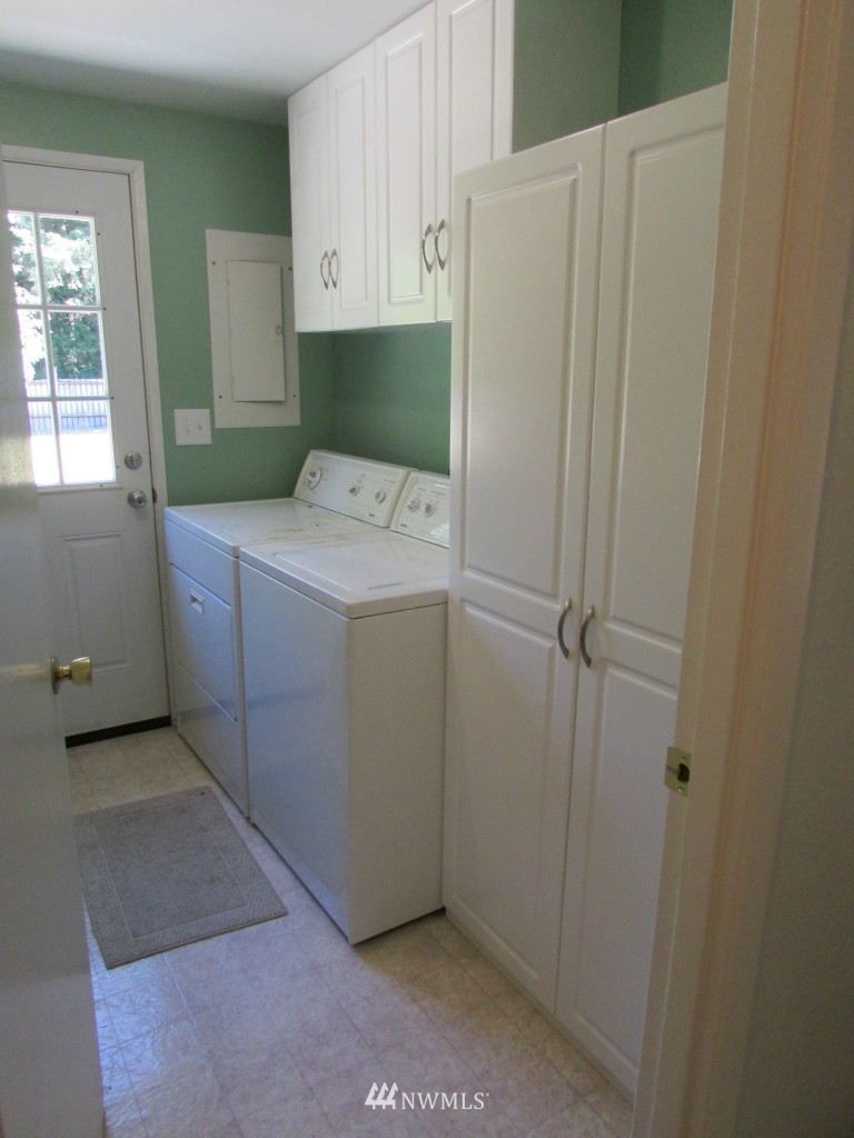 211 Herrick Road Port Angeles, WA 98363 - Photo 8 of 23 Gallery Image 8