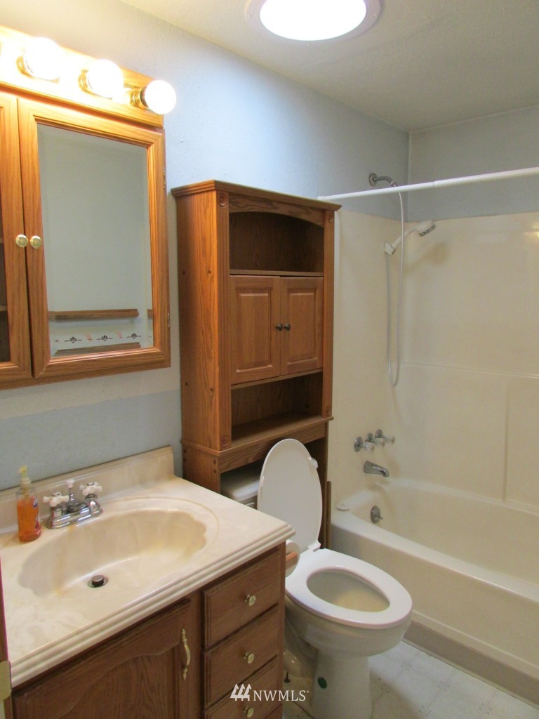 211 Herrick Road Port Angeles, WA 98363 - Photo 10 of 23 Gallery Image 10