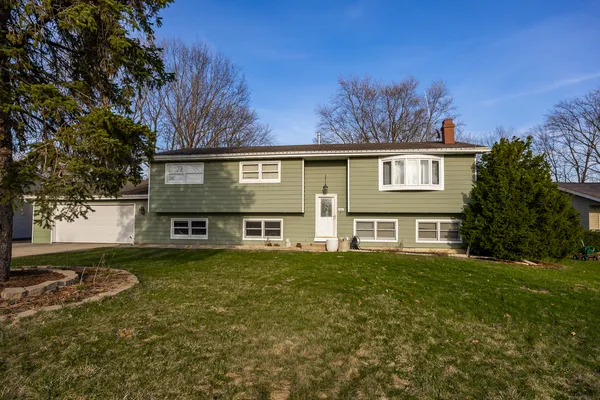 $3,200 | 12755 South Elizabeth Drive, Plainfield, IL 60585