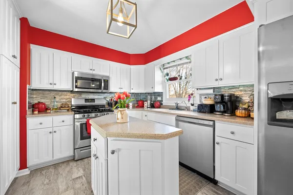 $3,200 | 12755 South Elizabeth Drive, Plainfield, IL 60585