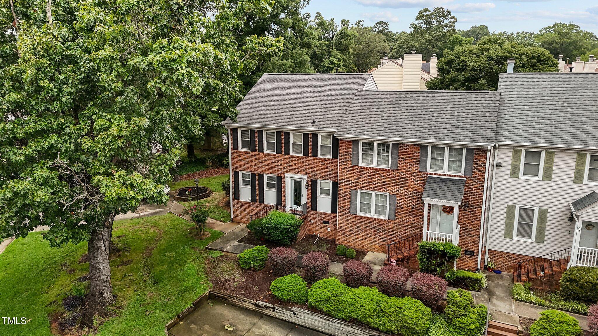 2202 Huntington Road, Unit D1 Burlington, NC 27215 - Photo 18 of 18 29-web-or-mls-DJI_20240729141519_0055_D