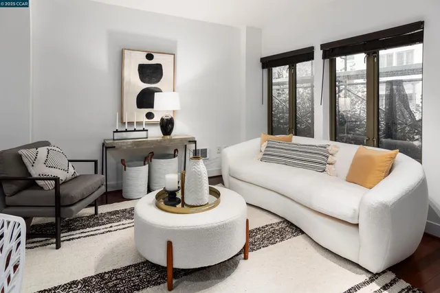 $599,000 | 438 West Grand Avenue, Unit 528, Oakland, CA 94612