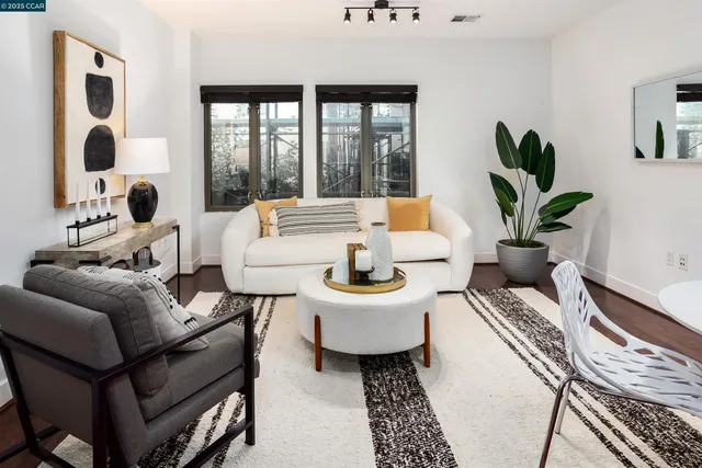 $599,000 | 438 West Grand Avenue, Unit 528, Oakland, CA 94612