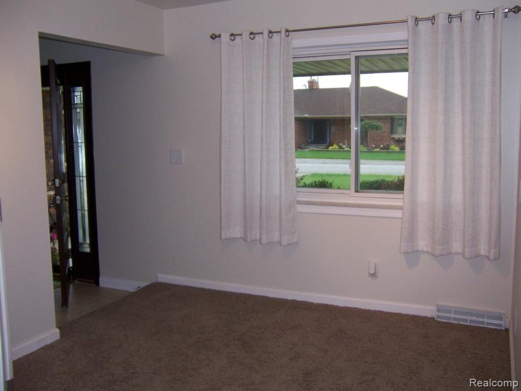 7230 Flamingo Road Algonac, MI 48001 - Photo 13 of 28