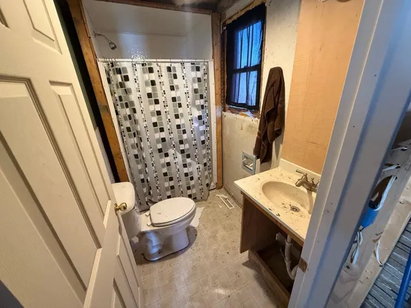 $68,000 | 144 South Grand Avenue, Embarrass, WI 54933