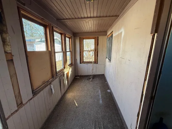 $68,000 | 144 South Grand Avenue, Embarrass, WI 54933