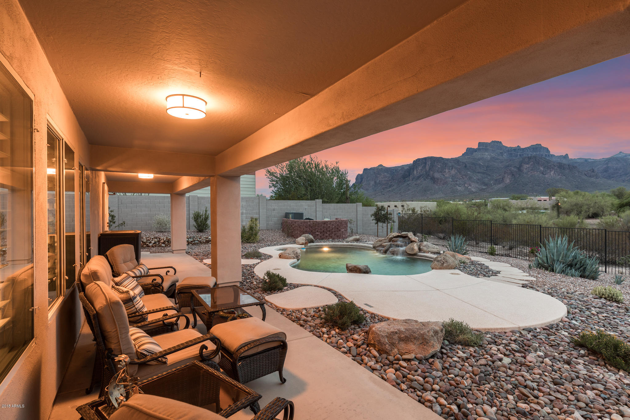 271 North Muleshoe Road Apache Junction, AZ 85119 - Photo 3 of 57 271 N Muleshoe (43 of 54)