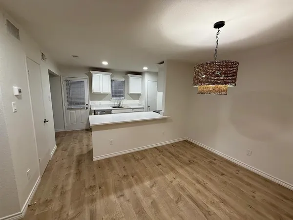 $1,695 | 2400 Jupiter Road, Unit G3, Plano, TX 75074