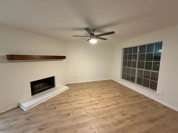 $1,695 | 2400 Jupiter Road, Unit G3, Plano, TX 75074