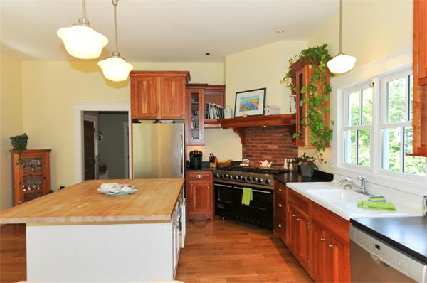 130 Koning Farm Road Carlisle, MA 01741 - Photo 4 of 21 a kitchen with a stove and a sink