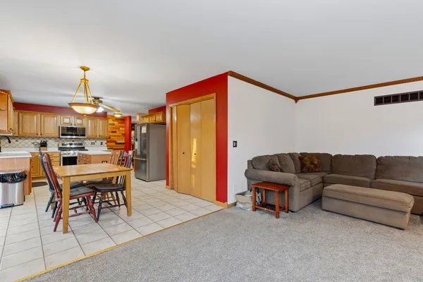 $450,000 | 1848 Maple Glen Drive, Plainfield, IL 60586