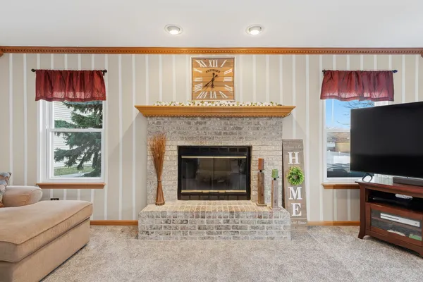 $450,000 | 1848 Maple Glen Drive, Plainfield, IL 60586