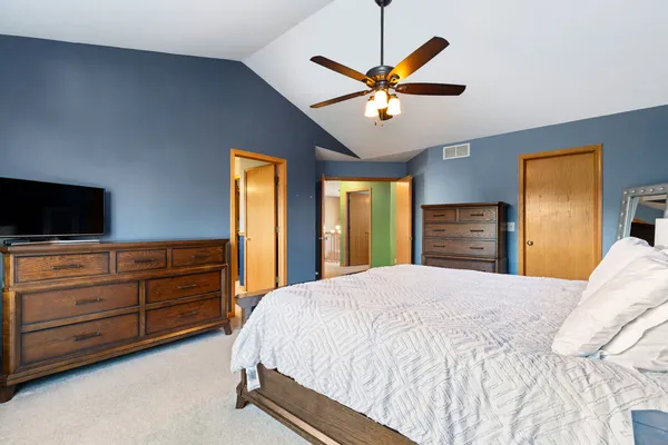 $450,000 | 1848 Maple Glen Drive, Plainfield, IL 60586