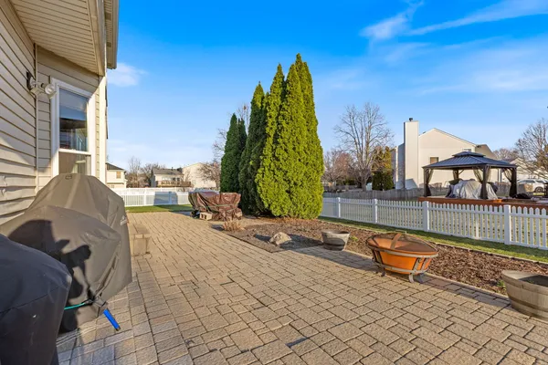 $450,000 | 1848 Maple Glen Drive, Plainfield, IL 60586