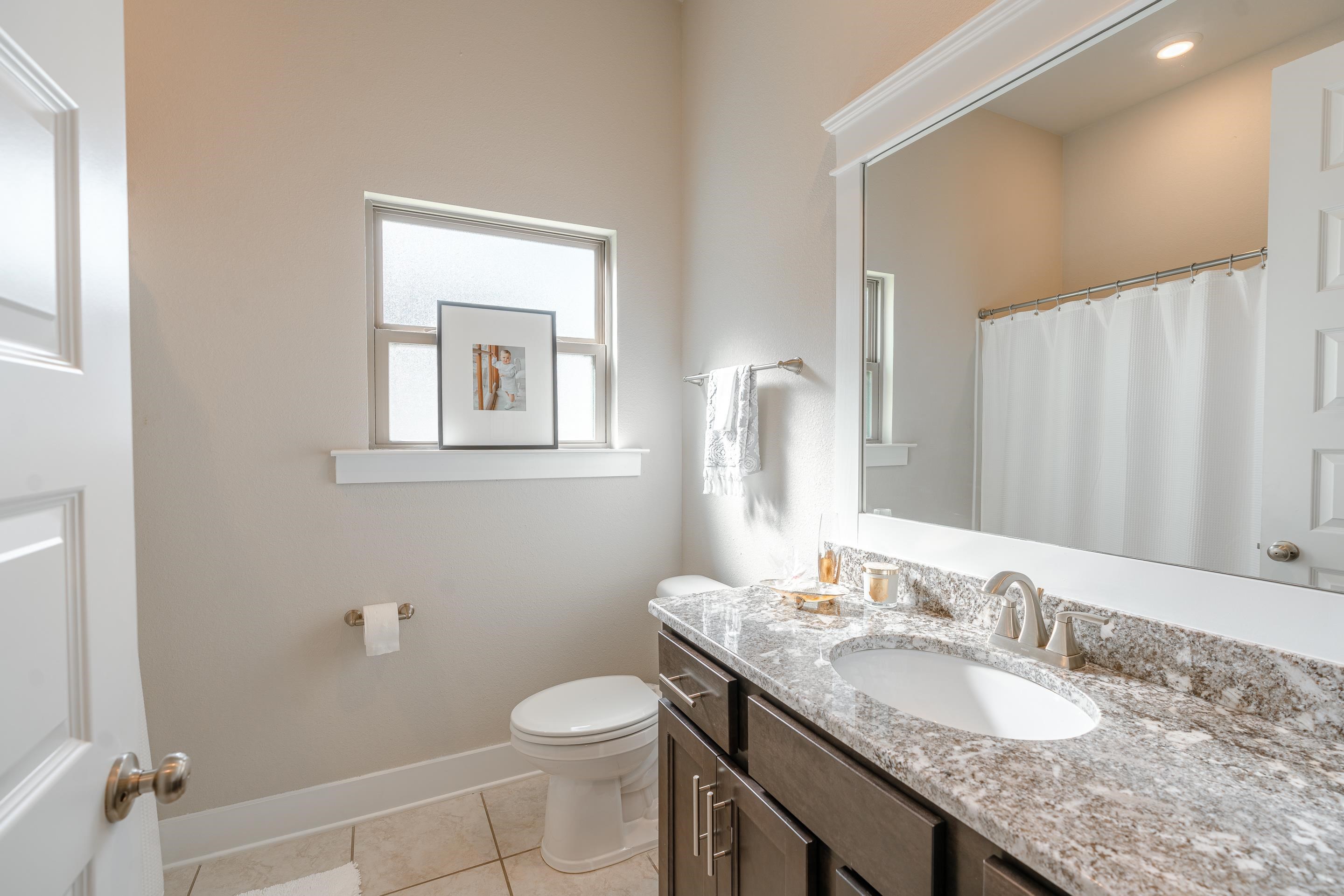 328 Nandina Loop Fairhope, AL 36532 - Photo 22 of 44 Bathroom