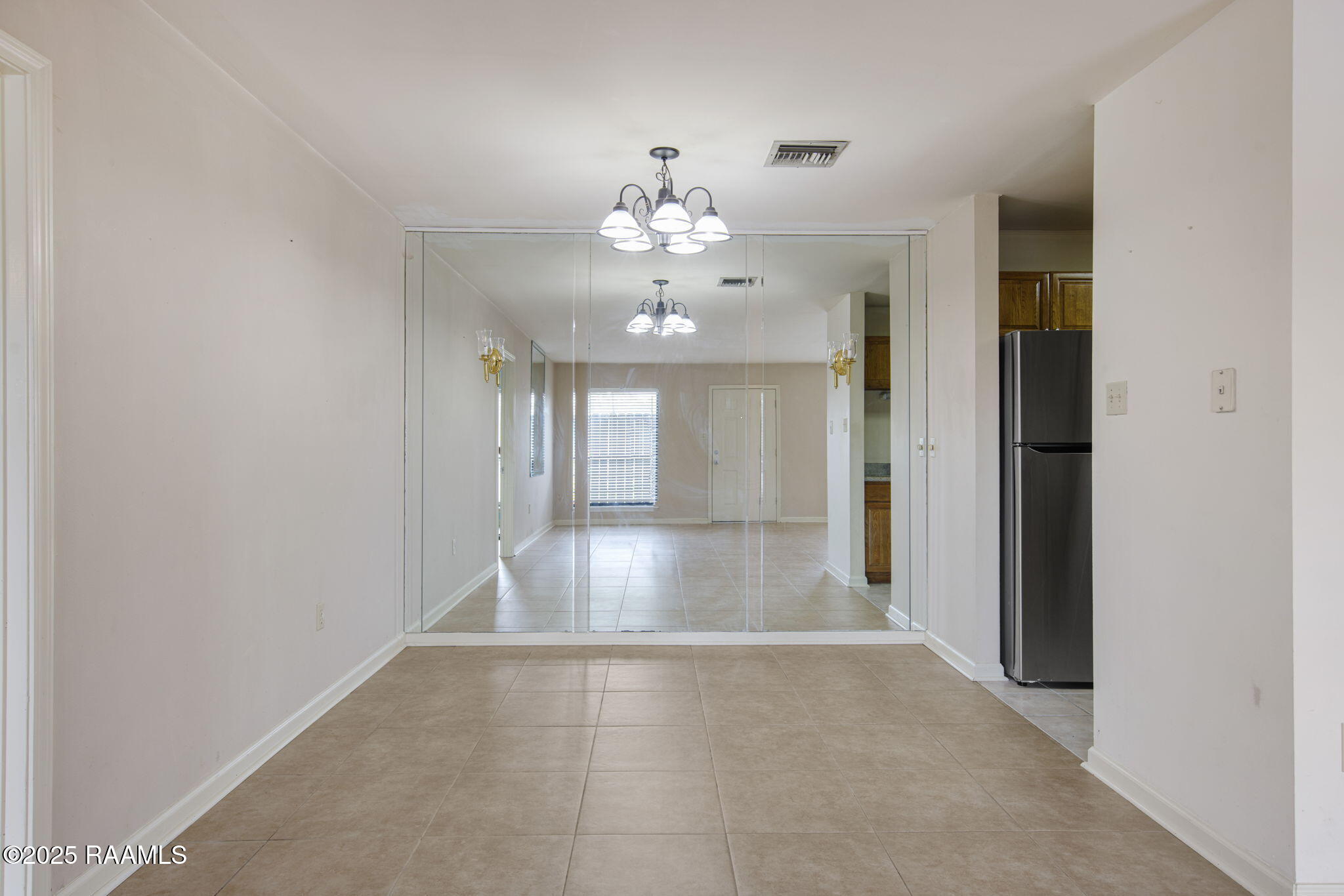 701 South College Road, Unit 118 Lafayette, LA 70503 - Photo 11 of 23 10-web-or-mls-701 S College 118-10