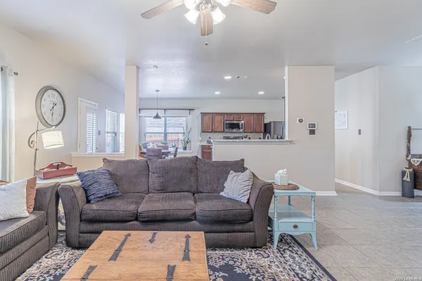 $2,900 | 8223 Sabinoso Drive, Helotes, TX 78023