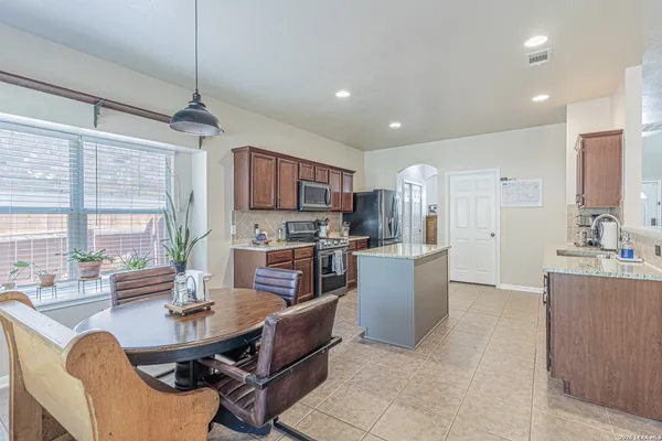 $2,900 | 8223 Sabinoso Drive, Helotes, TX 78023