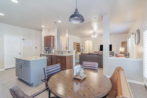 $2,900 | 8223 Sabinoso Drive, Helotes, TX 78023