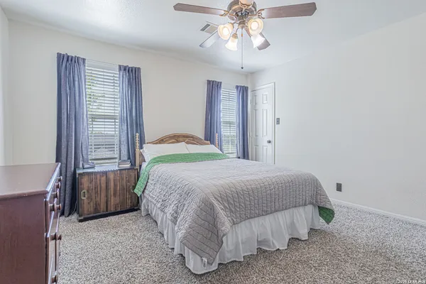 $2,900 | 8223 Sabinoso Drive, Helotes, TX 78023