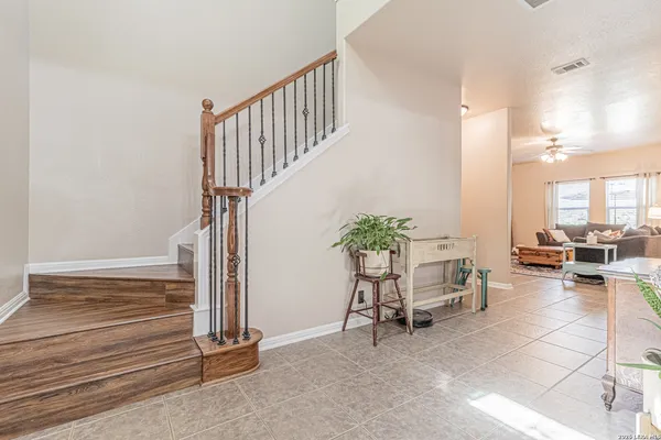 $2,900 | 8223 Sabinoso Drive, Helotes, TX 78023