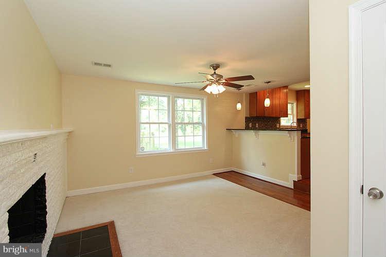 13600 Livingston Road Clinton, MD 20735 - Photo 12 of 30 Family Room