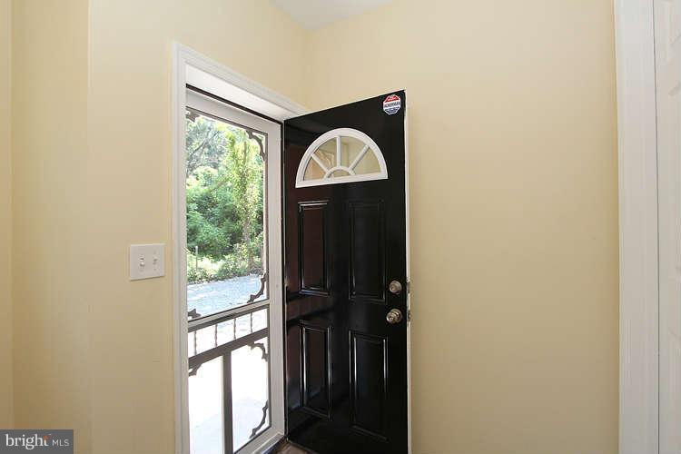 13600 Livingston Road Clinton, MD 20735 - Photo 22 of 30 Mud Room