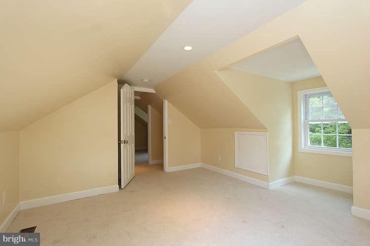 13600 Livingston Road Clinton, MD 20735 - Photo 25 of 30 Bedroom
