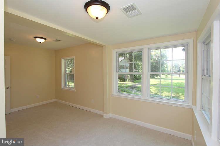 13600 Livingston Road Clinton, MD 20735 - Photo 9 of 30 Bedroom Master