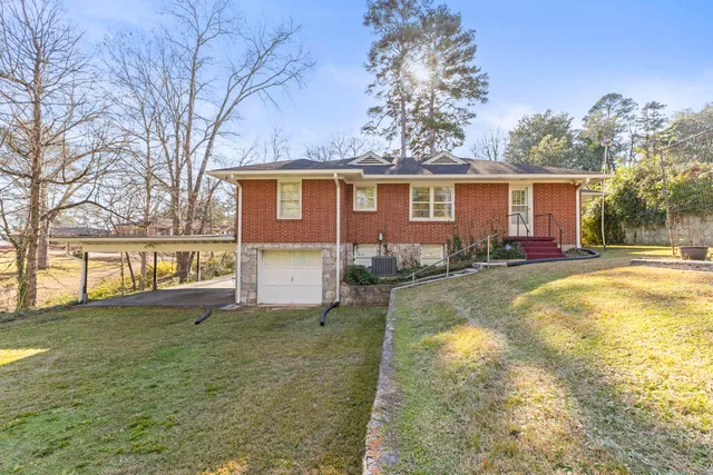$239,900 | 3905 Howard Avenue, Chattanooga, TN 37411