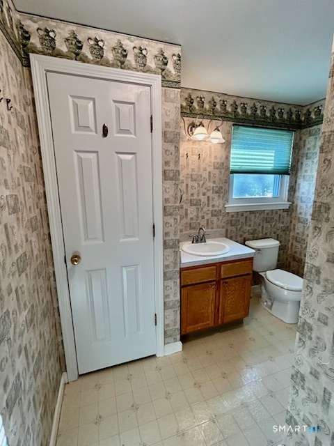 94 Colin Drive Torrington, CT 06790 - Photo 23 of 30