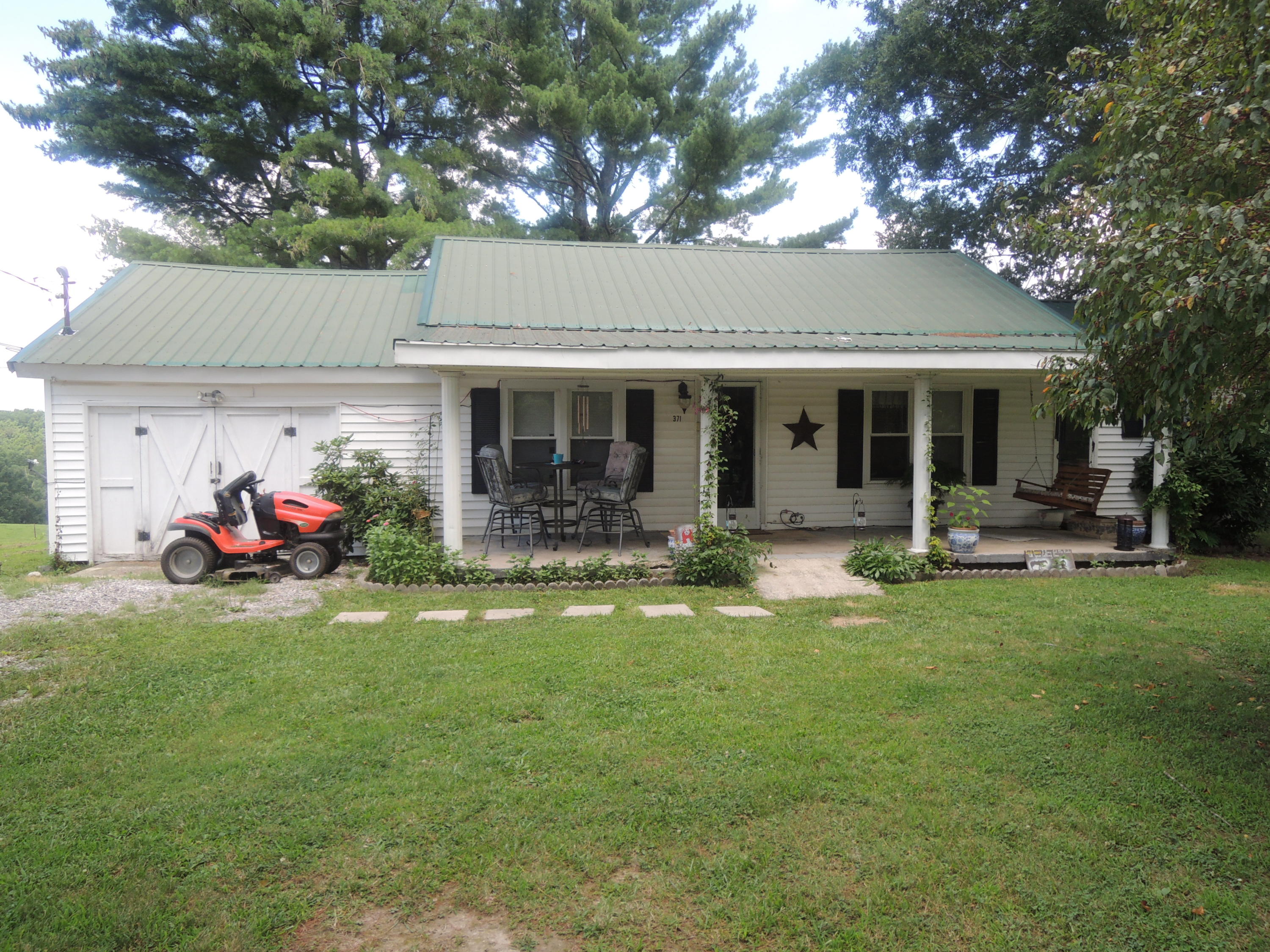 371 Billy Ridge Road Jamestown, TN 38556 - Photo 2 of 25 07-14-2017 027