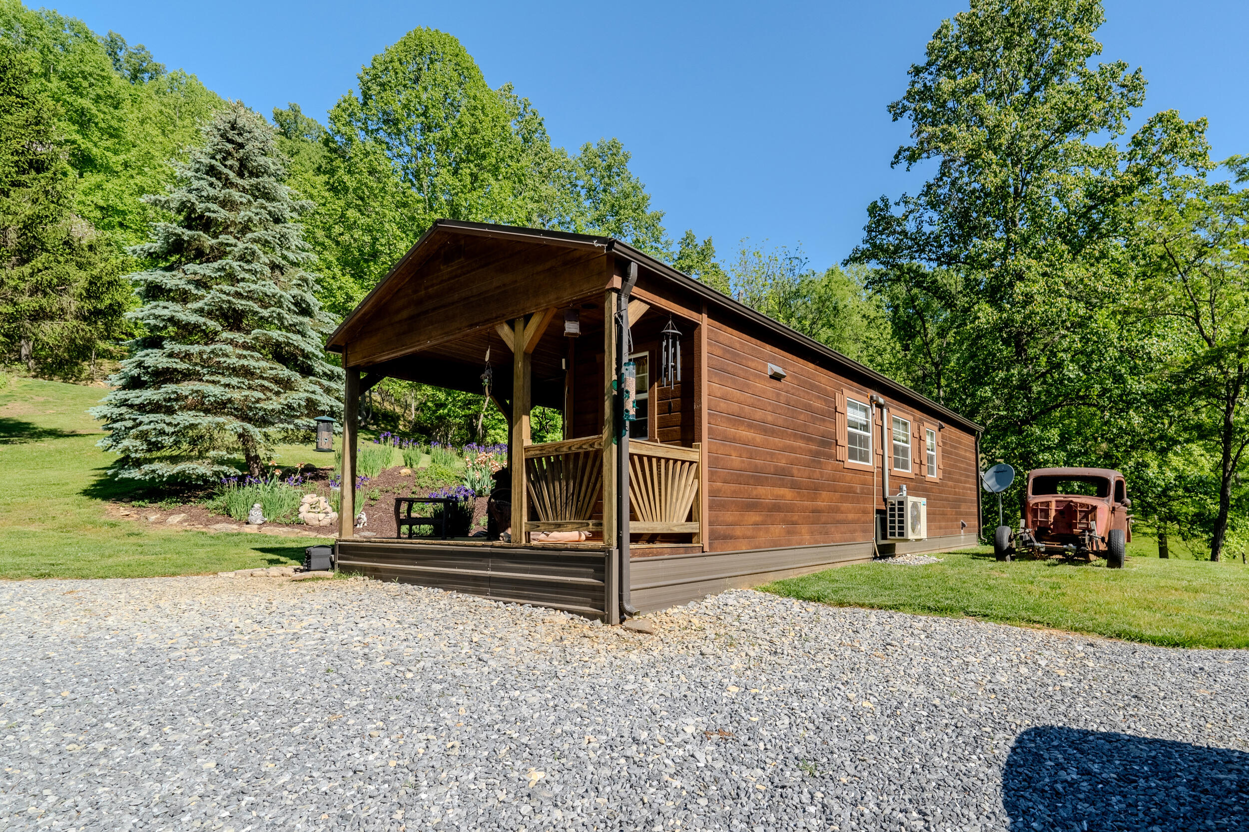 2100 Nemmo Road Vinton, VA 24179 - Photo 19 of 38 a view of a house with a yard